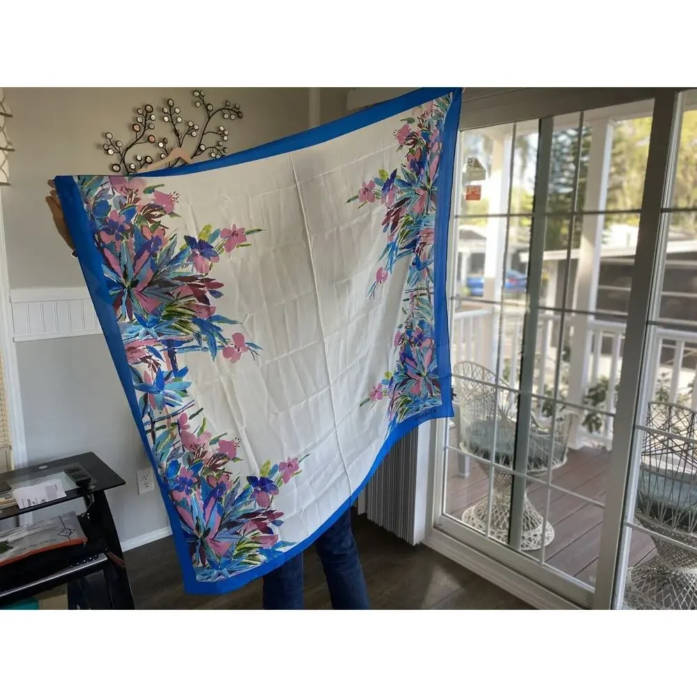 MARELLA made in ITALI Silk Scarf MARELLA Luxury women's clothing brand 42x42”